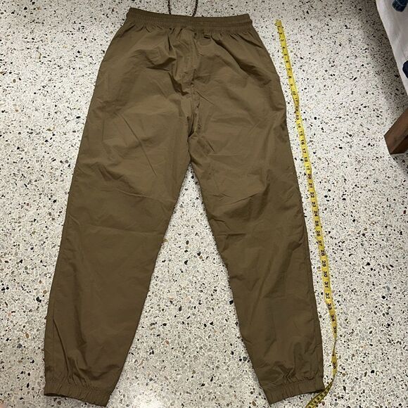 Gymshark tan joggers retake windbreaker small s - Picture 6 of 6